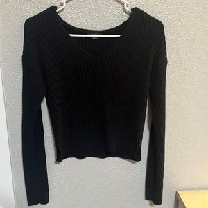 Black light cropped sweater